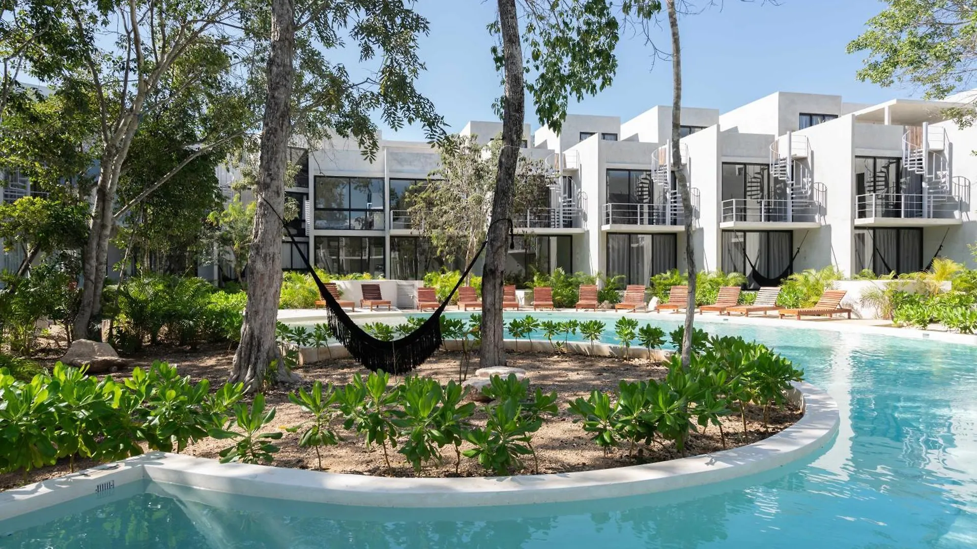 204 Seremonia Selva Private Pool New Apartment King Bed Wifi Tulum Mexico