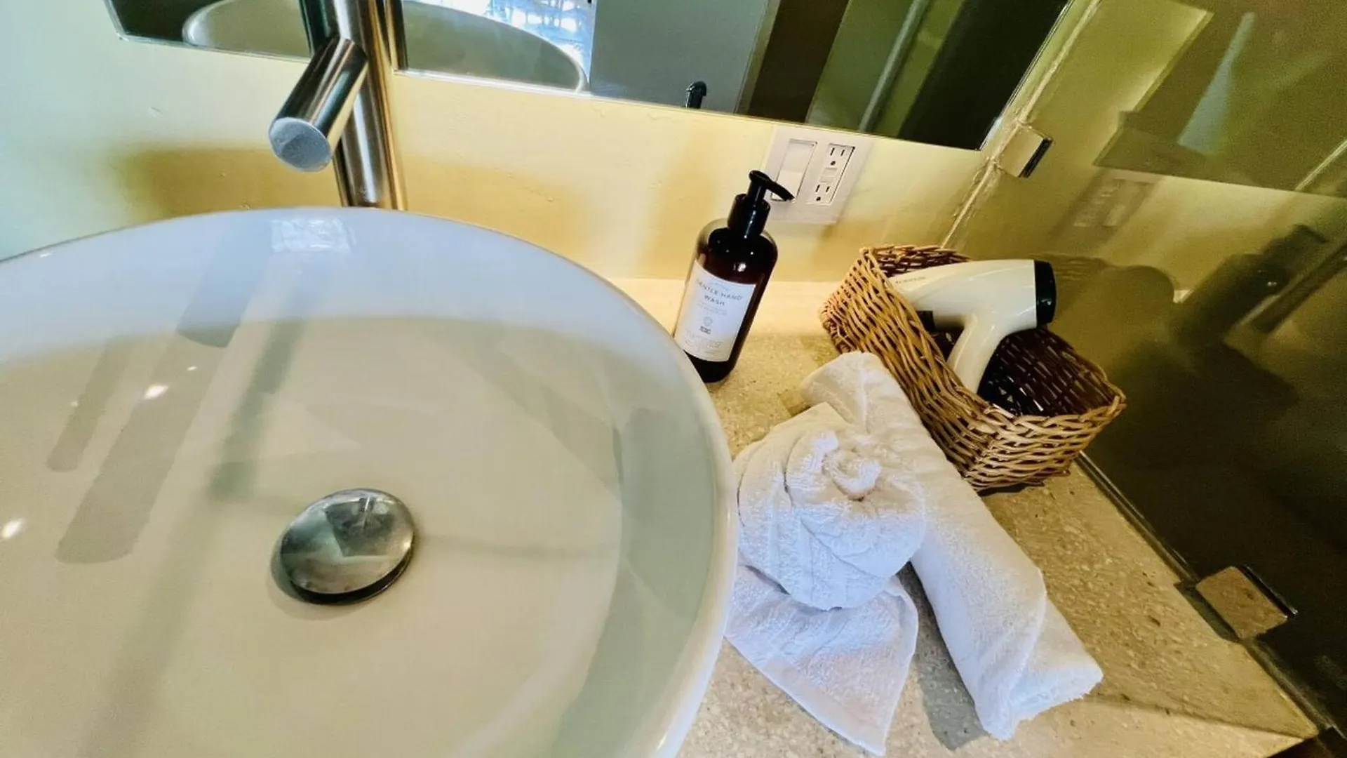 204 Seremonia Selva Private Pool New Apartment King Bed Wifi Tulum